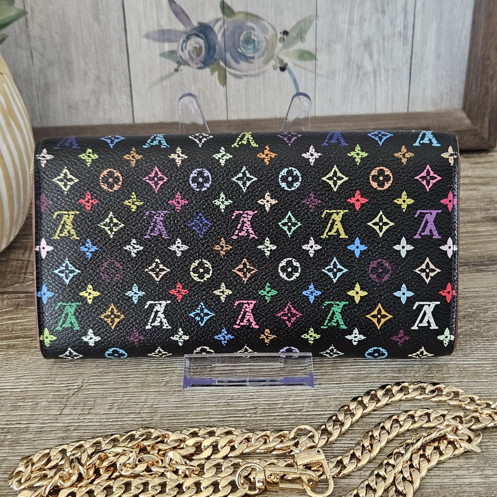 Louis Vuitton Murakami Monogram Sarah Wallet with Elegant Crossbody Chain - Picture 2 of 11